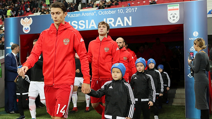 Футболисты сборной России