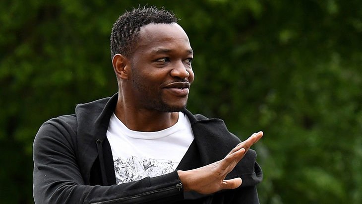 Стив Манданда