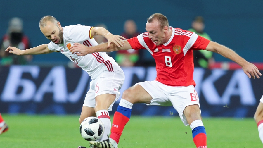 Денис Глушаков