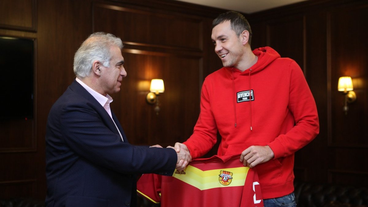 Артем Дзюба