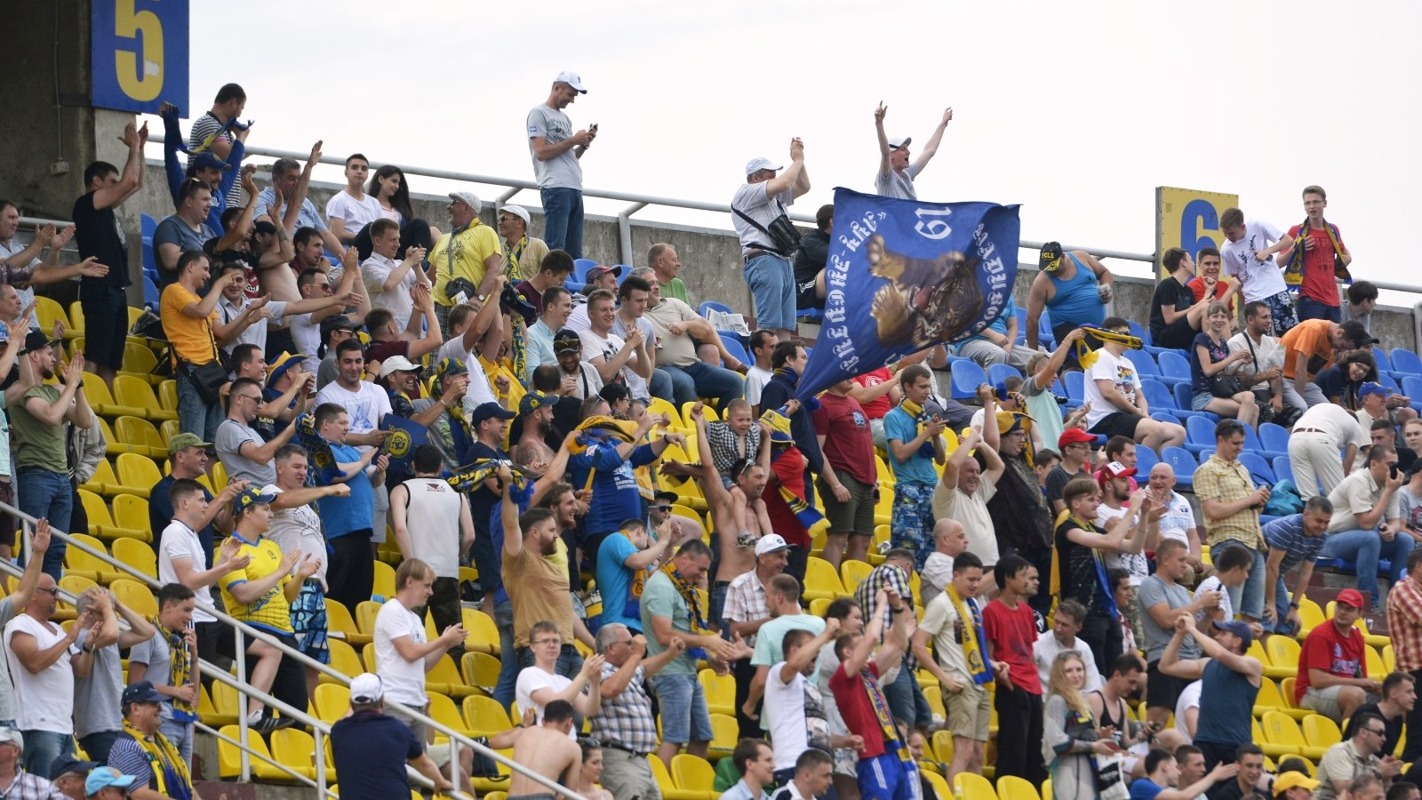 Власти Приморья предложили фанатам проголосовать за смену названия ФК «Луч-Энергия»