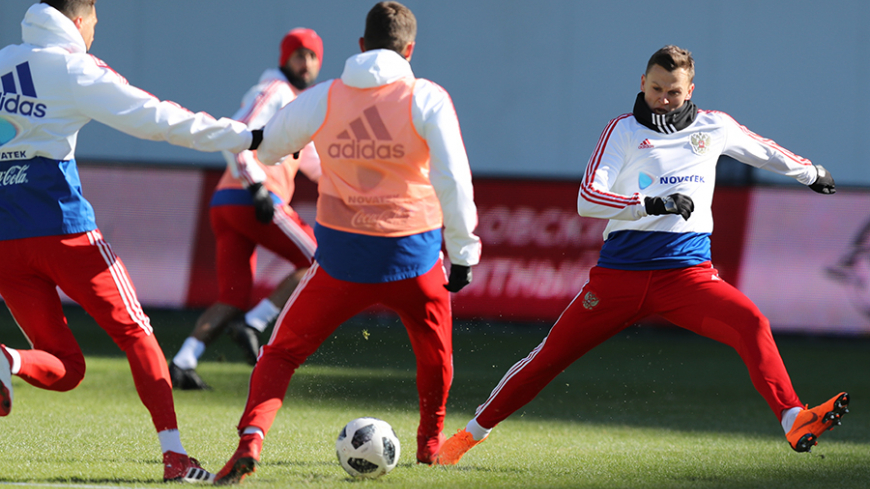 Инспекторы допинг-контроля нарушили распорядок дня сборной России Инспекторы допинг-контроля нарушили распорядок дня сборной России