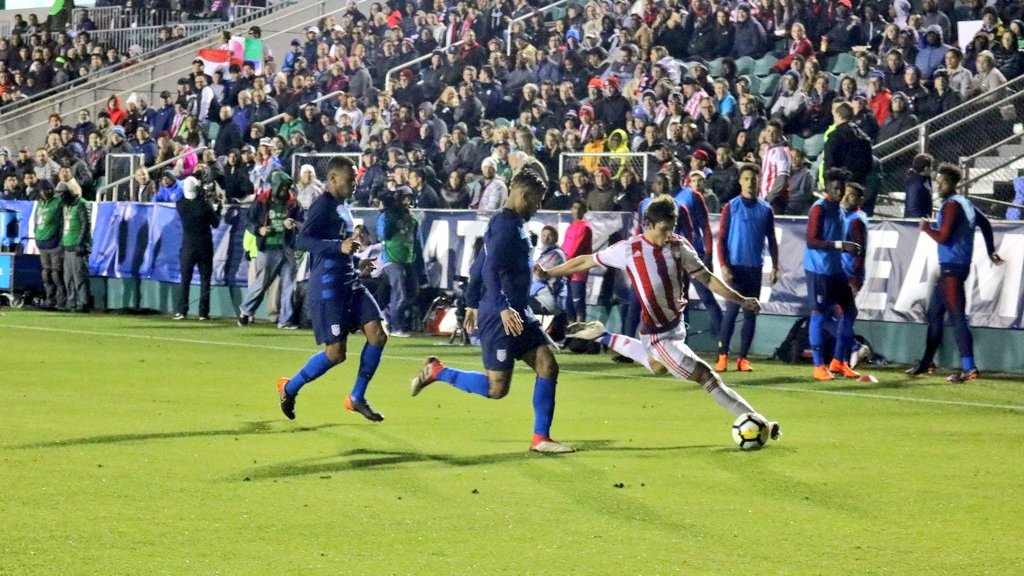 Гол Вуда принес США победу над Парагваем