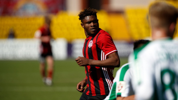 Аарон Оланаре