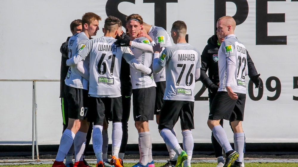 Футболисты «Тосно»