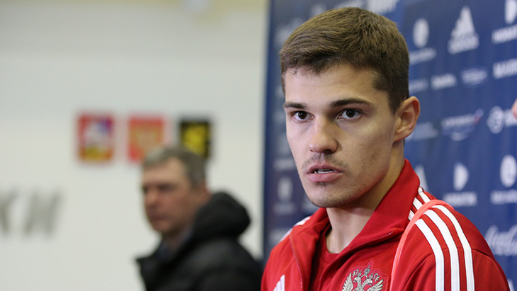 Роман Зобнин