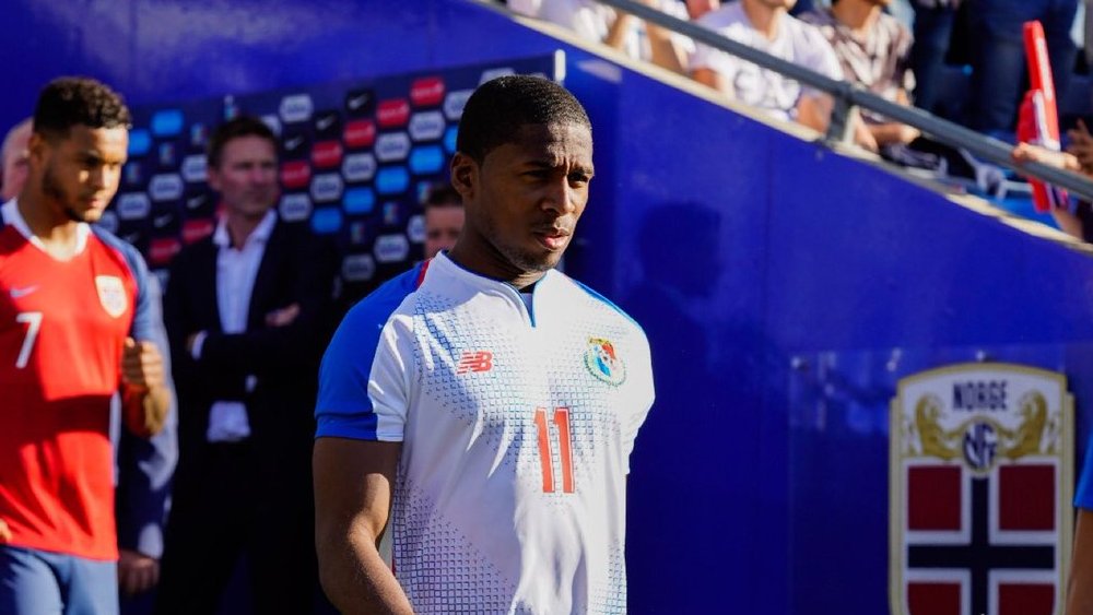 Армандо Купер