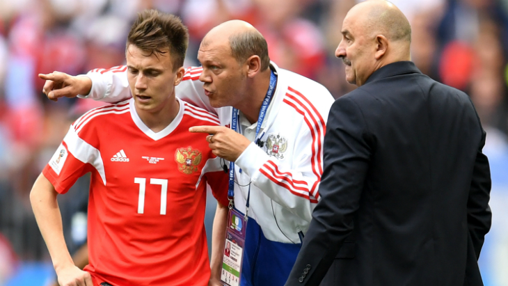 Александр Головин