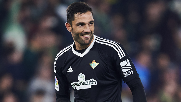 Антонио Адан