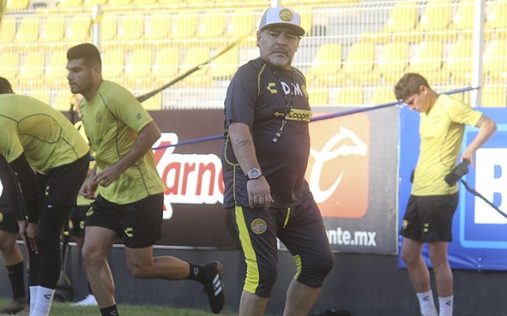 Марадона на тренировке