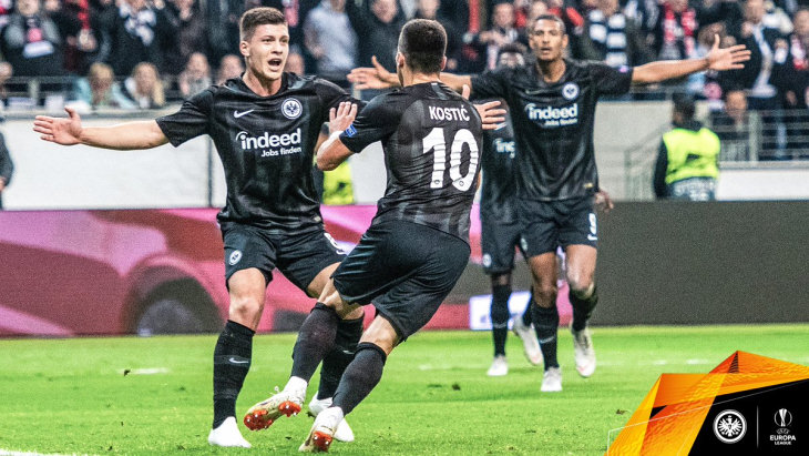 Футболисты «Айнтрахта»