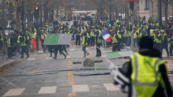 Матч ПСЖ против «Монпелье» перенесен из-за беспорядков в Париже