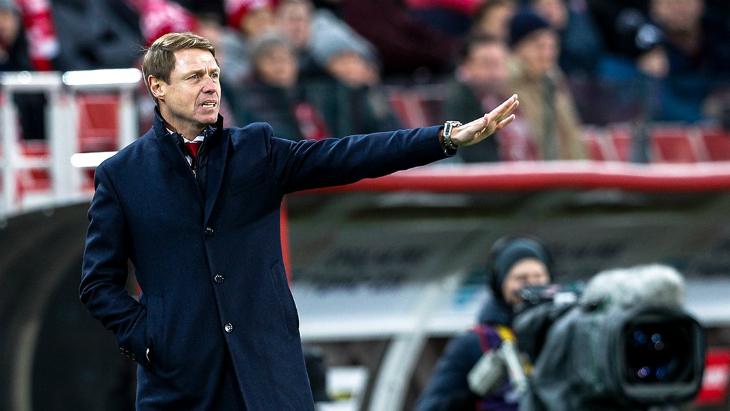 Олег Кононов