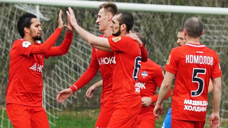 Футболисты «Енисей»