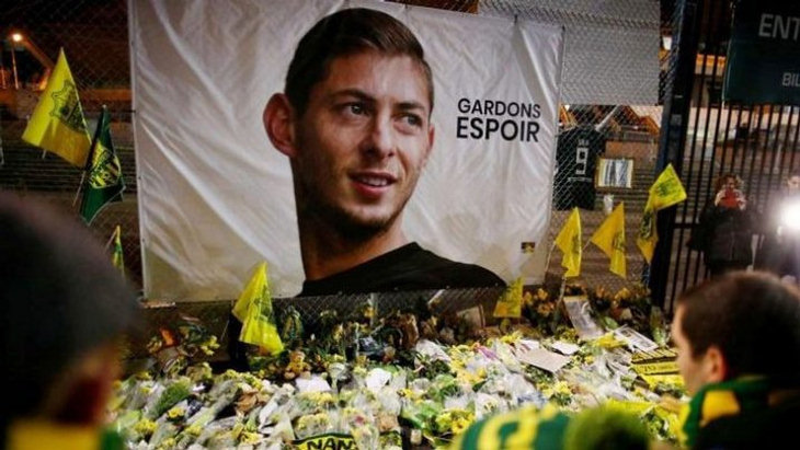 Тело Эмилиано Салы доставлено в Аргентину