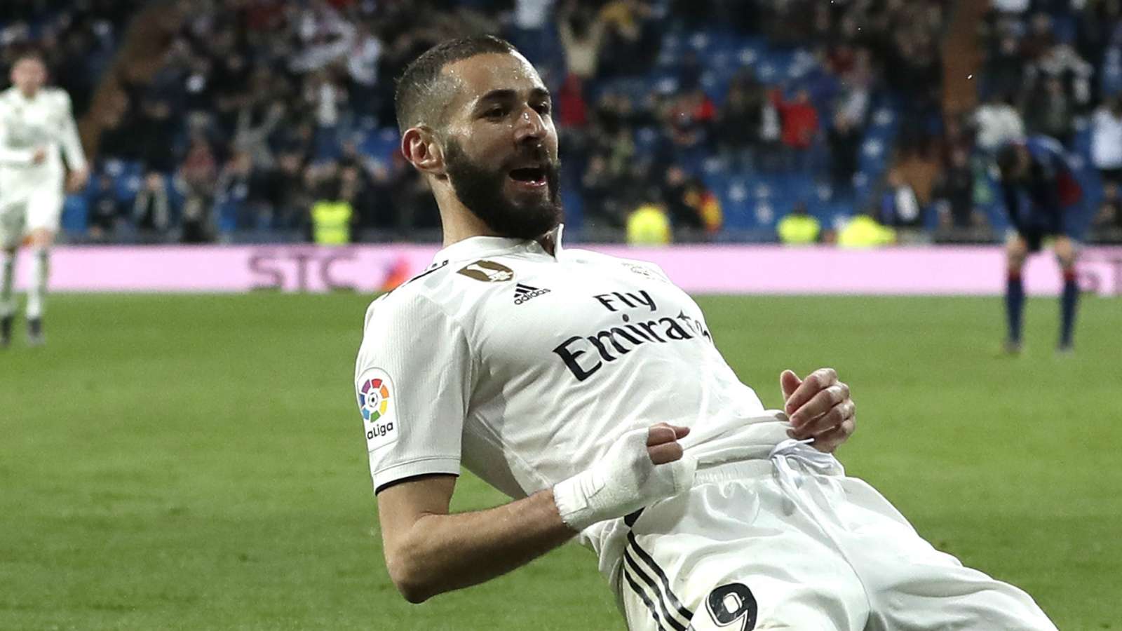 «Реал» вырвал победу в 29-м туре Примеры «Реал» вырвал победу в 29-м туре Примеры