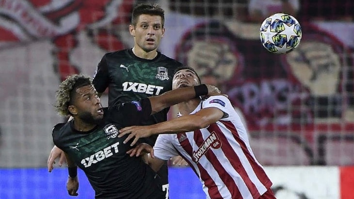 Фрагмент матча «Олимпиакос» — «Краснодар»