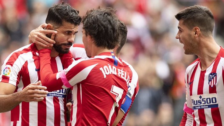 Диего Коста принимает поздравления