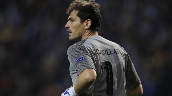 Икер Касильяс