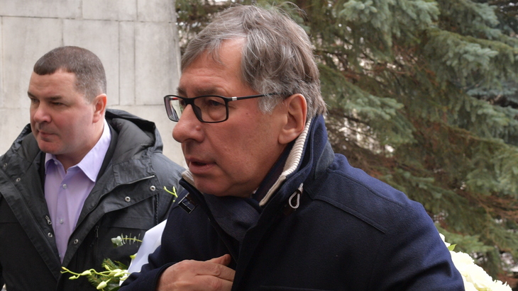 Петр Авен