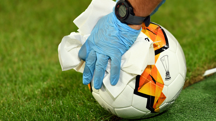 Футбольный мяч