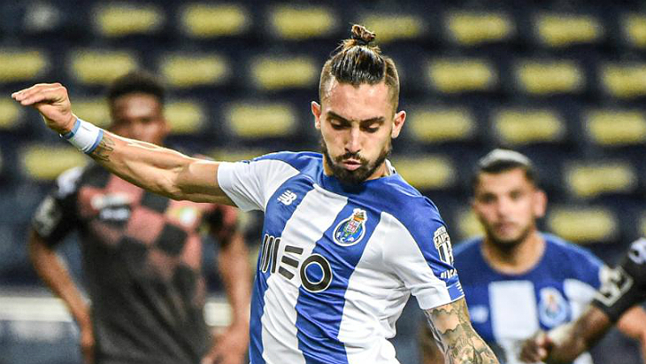 Алекс Теллес