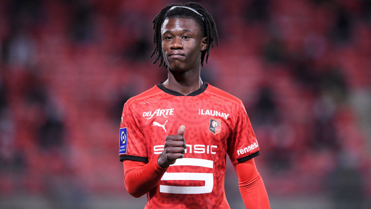 Эдуардо Камавинга