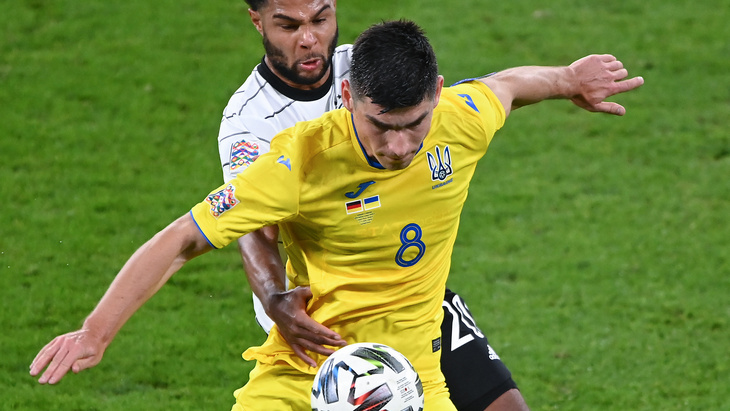 Руслан Малиновский