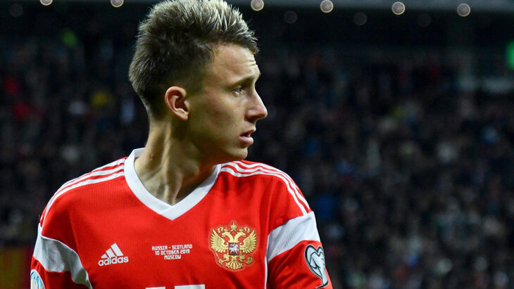 Александр Головин