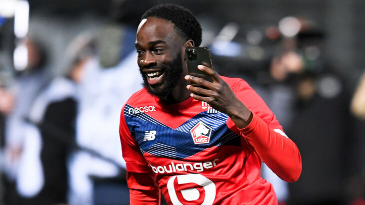 Джонатан Иконе