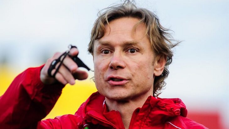 Валерий Карпин