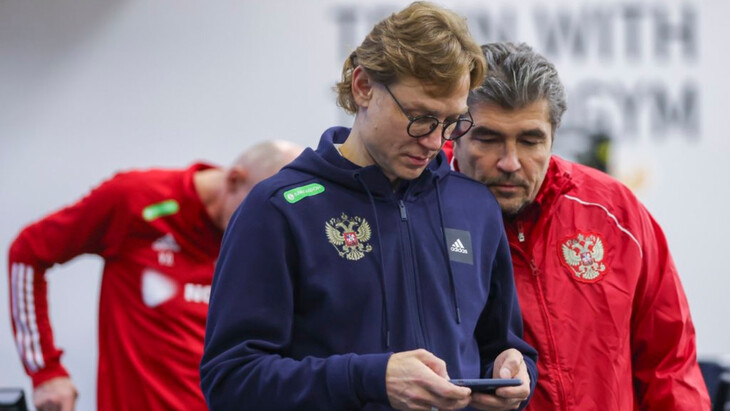 Валерий Карпин