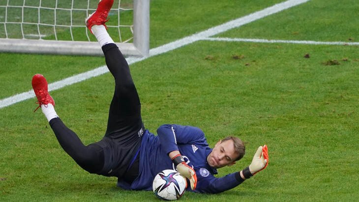 Мануэль Нойер