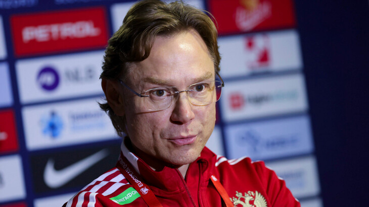 Валерий Карпин