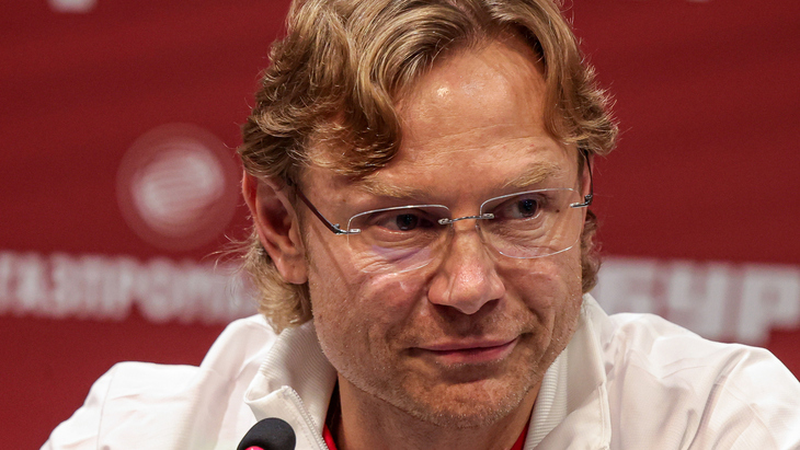 Валерий Карпин