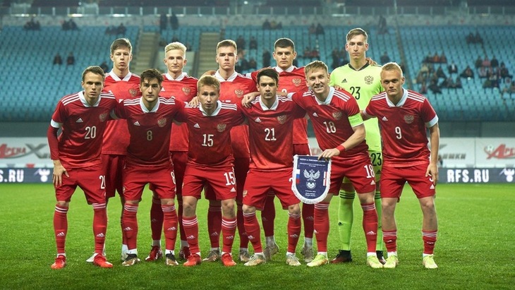 Футболисты молодежной сборной России