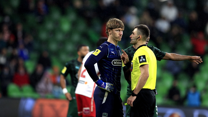 Алексей Сухой и голкипер «Краснодара» Матвей Сафонов