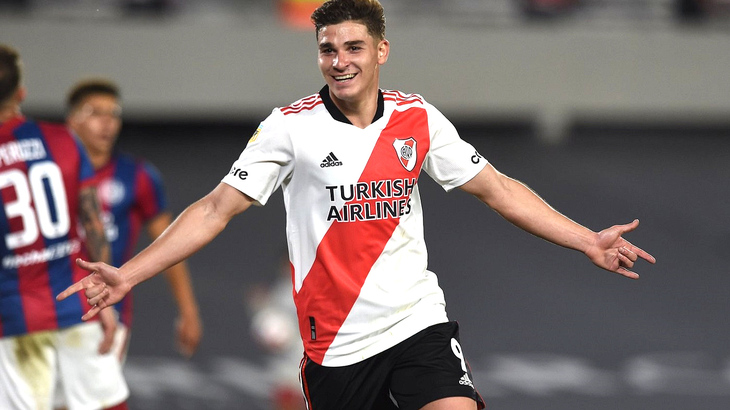 Хулиан Альварес Хулиан Альварес