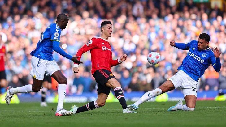 Криштиану Роналду так и не смог поразить ворота «Эвертона»