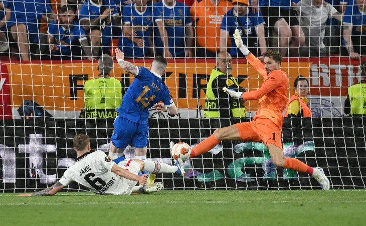 Кевин Трапп спасает