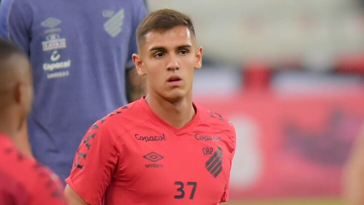 Лукас Фассон Лукас Фассон