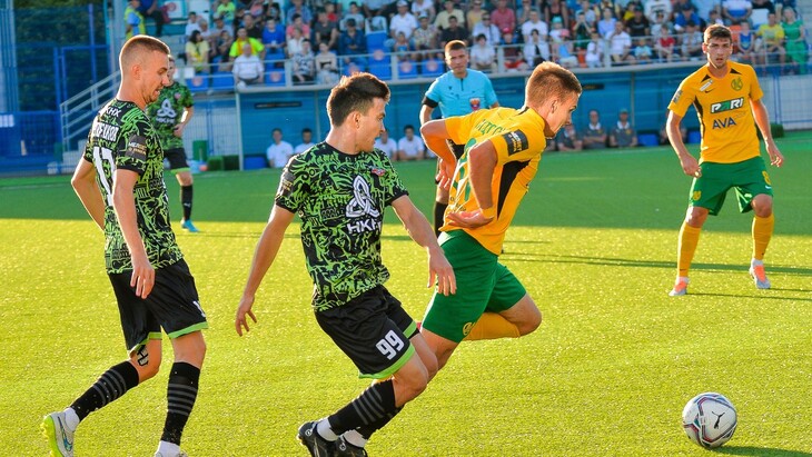 «Нефтехимик»