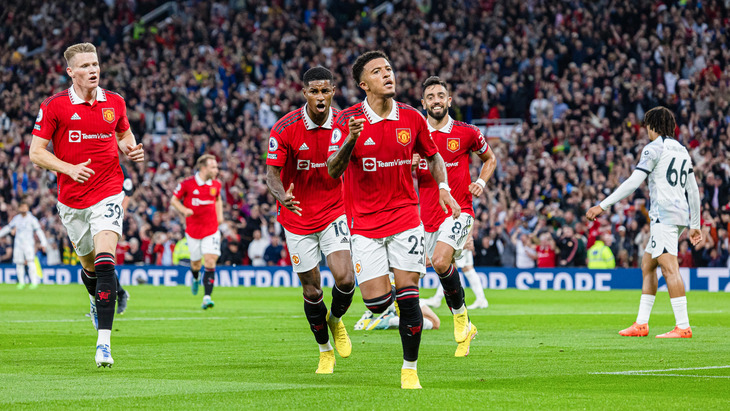 «МЮ» выиграл у «Ливерпуля» на «Олд Траффорд» со счетом 2:1