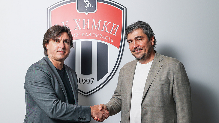 Николай Писарев (справа)