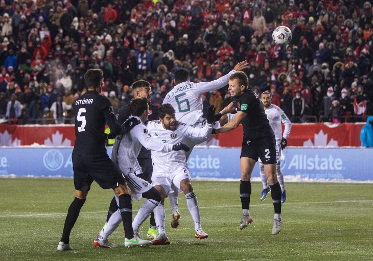 Фрагмент матча Канада — Мексика