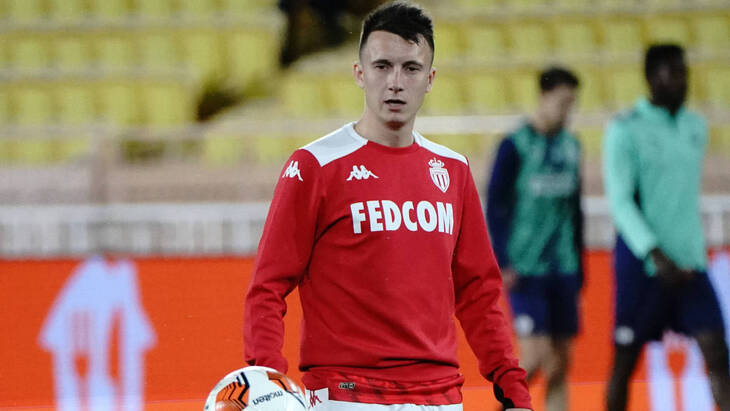 Александр Головин