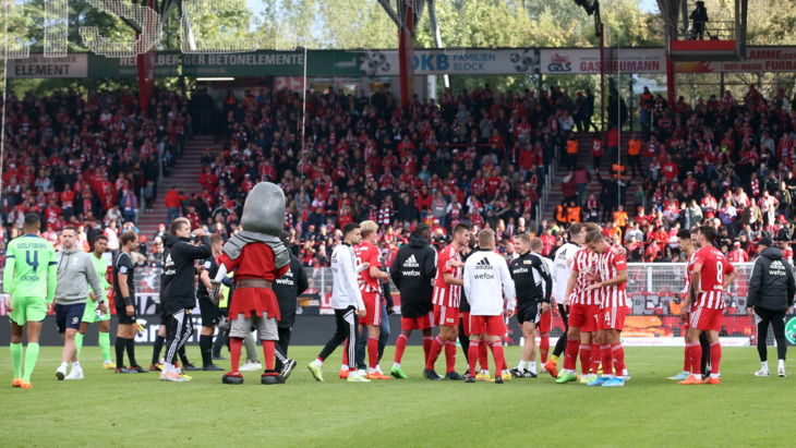 Фрагмент матча «Унион» — «Вольфсбург». Матч 7-го тура Бундеслиги