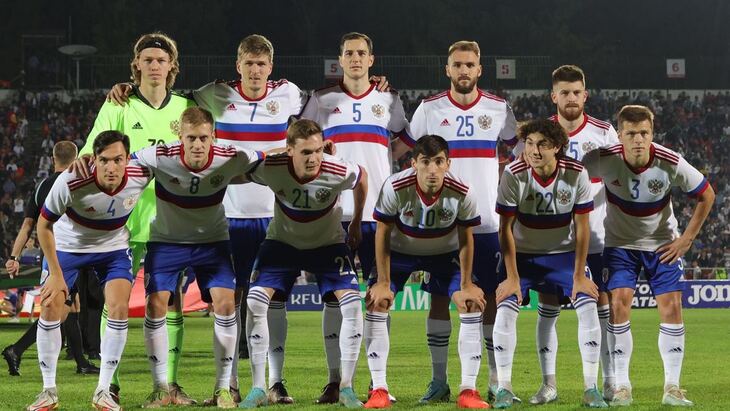 Сборная России перед матчем с Киргизией