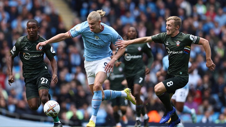 Эрлинг Холанн в матче с «Саутгемптоном»