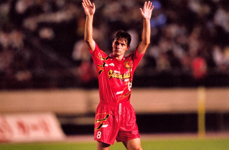 Драган Стойкович в составе «Нагоя Грампус»